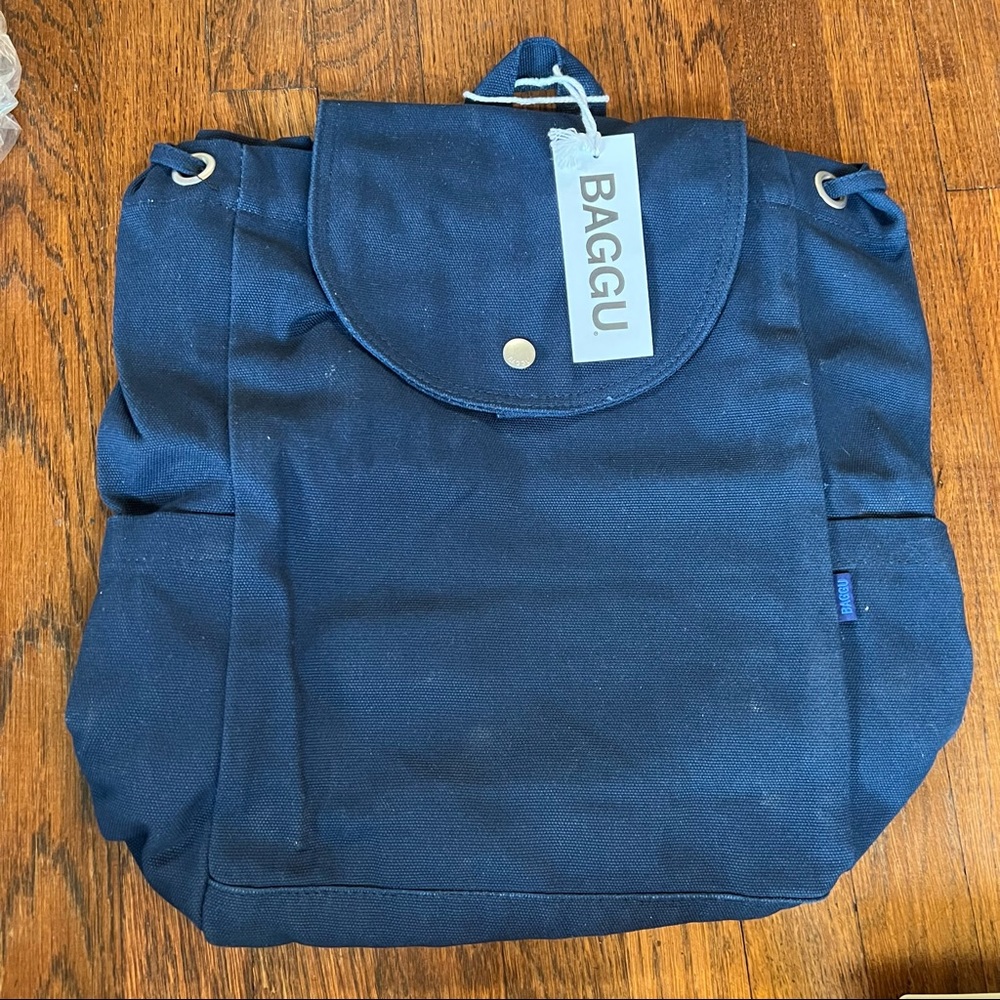NWT BAGGU Drawstring Canvas Backpack